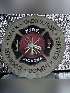 SPOONTIQUES FIREFIGHTER STEPPING STONE/WALL PLAQUE